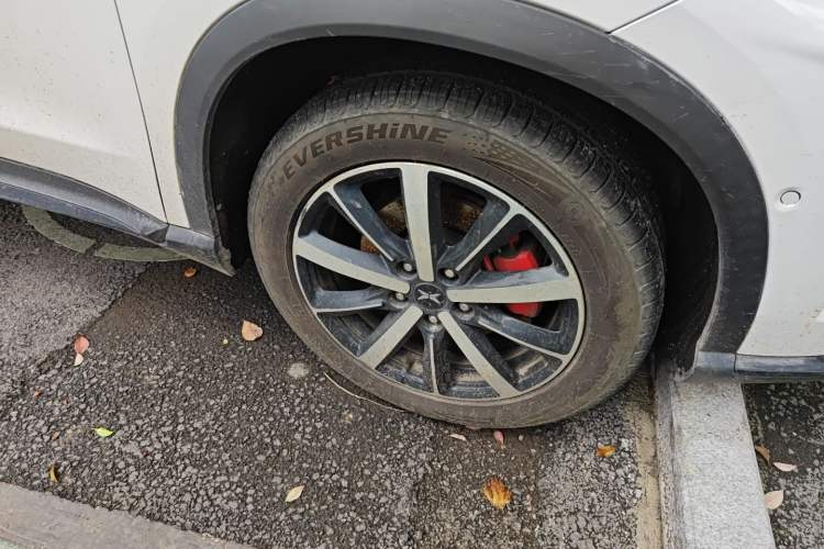 Used XPeng G3 2019 Smart Edition Right Front Wheel Hub