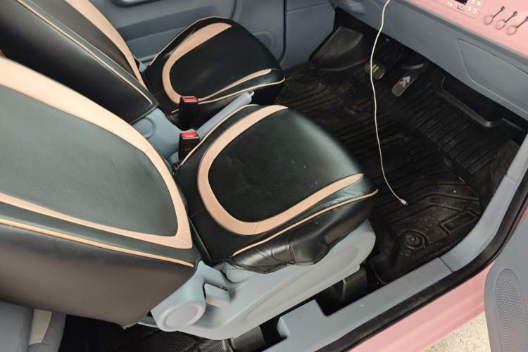 Used Bestune Pony 2025 222km Lightning Horse Right Front Seat