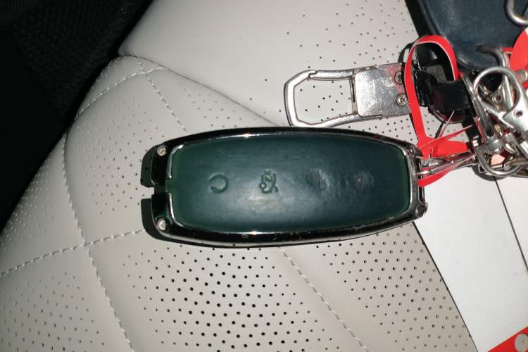 Used Denza D9 2024 DM-i 980 Four-Wheel Drive Prestige Model
