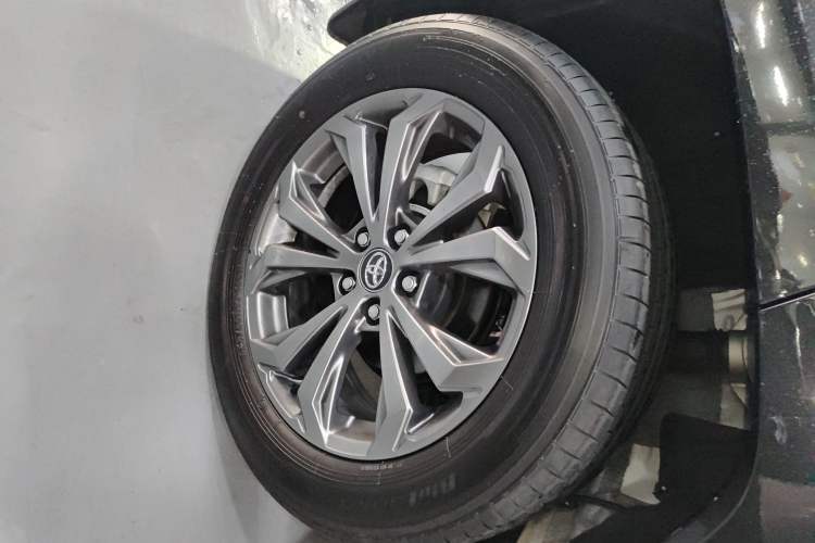 Used Toyota RAV4 2024 2.0L CVT Two-Wheel Drive Fashion Plus Edition Right Rear Wheel Hub