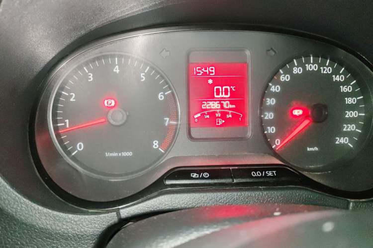 Used Volkswagen Polo 2013 1.4L Manual Fashion Edition