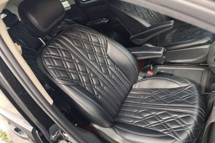 Used Mercedes-Benz Vito 2021 2.0T Business Version 7 Seats