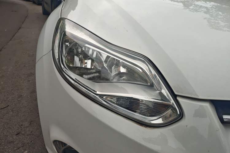 Used Ford Focus 2012 Hatchback 1.6L Automatic Fashion Edition
