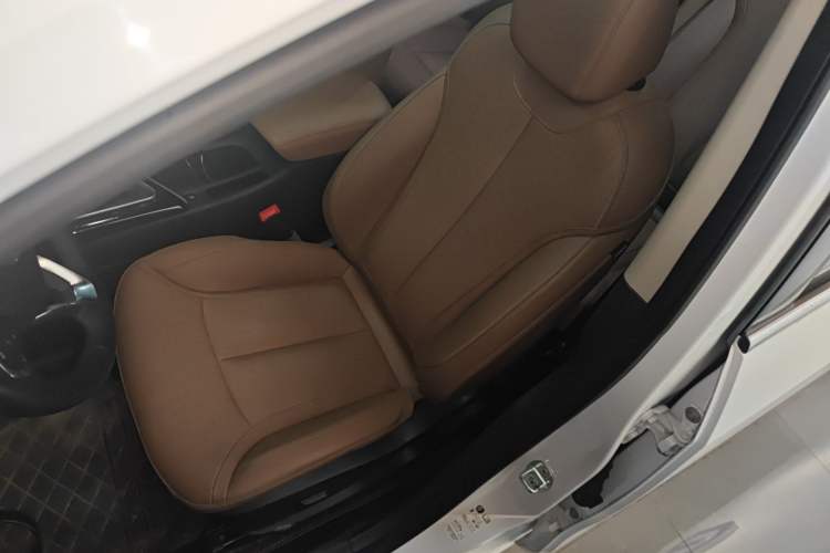 Used Buick GL6 2021 323T Mild Hybrid Connect Luxury Model Left Front Seat