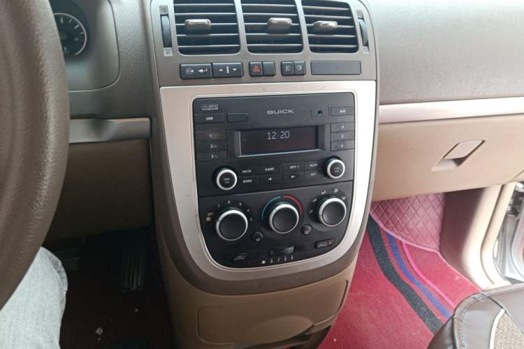 Used Buick GL8 2014 2.4L Classic Edition
