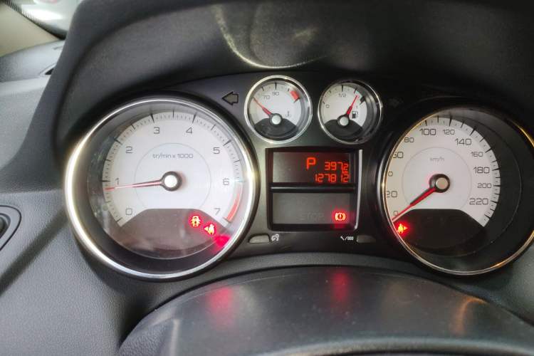 Used Peugeot 308 2014 Enjoy Edition Classic 1.6L Automatic Premium Model
