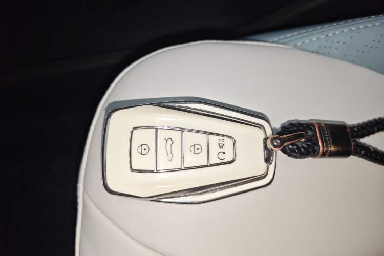 Used Geometry E Firefly 2024 301km Starlight