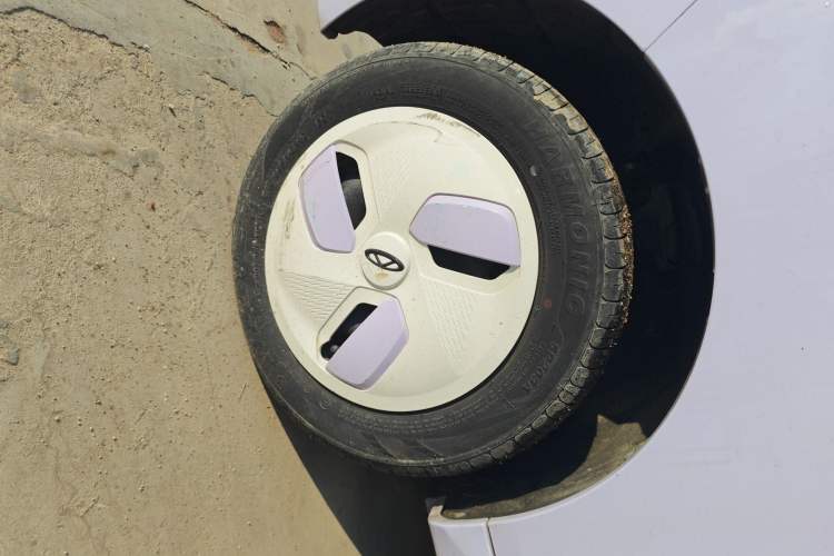 Used Chery QQ Ice Cream 2022 170km Sundae Phosphate Lithium-Ion
