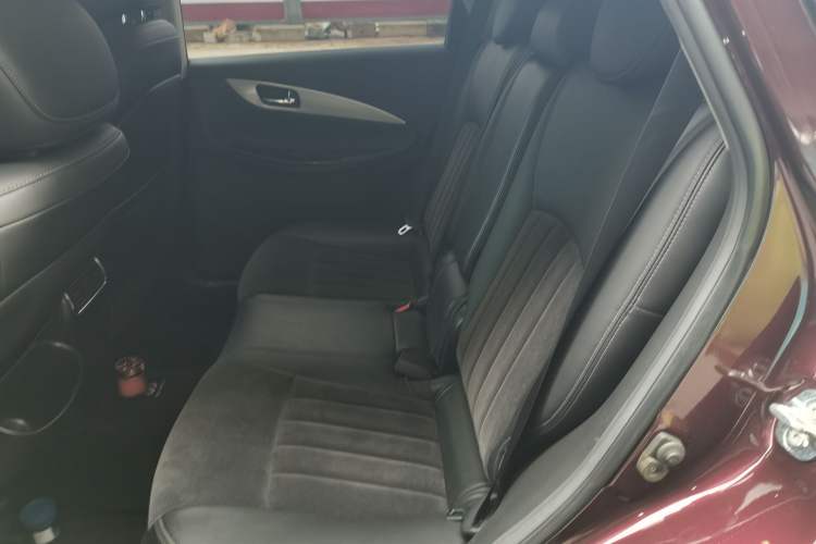 Used Infiniti QX50 2015 2.5L Comfort Edition
