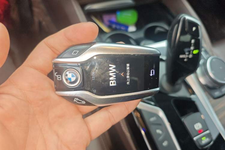 Used BMW 5 Series New Energy 2019 Updated Version 530Le Luxury Package Vehicle Key