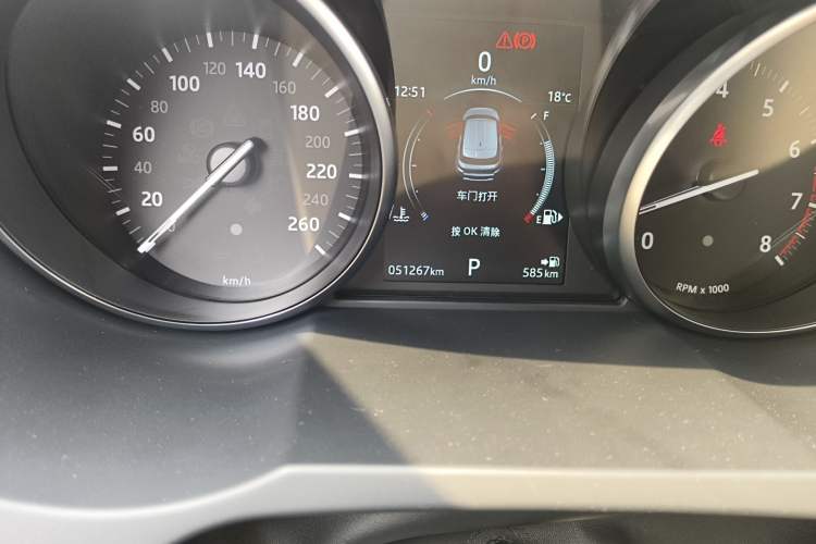 Used Land Rover Range Evoque 2018 240PS PURE Style Edition Odometer Close Up