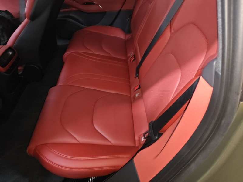Used Xiaomi Auto SU7 2024 Rear-Drive Long-Range Intelligent Driving Version — 16