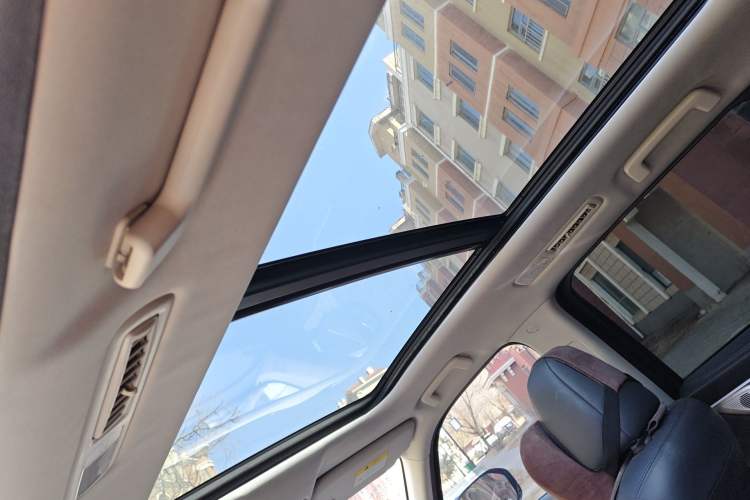 Used CHANGAN CS95 2019 2.0T Four-Wheel Drive Prestige Version
