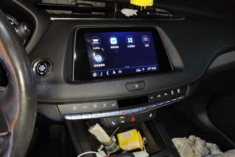 Used Cadillac XT4 2018 28T Two-Wheel Drive Leading Version Audio And AC Panel