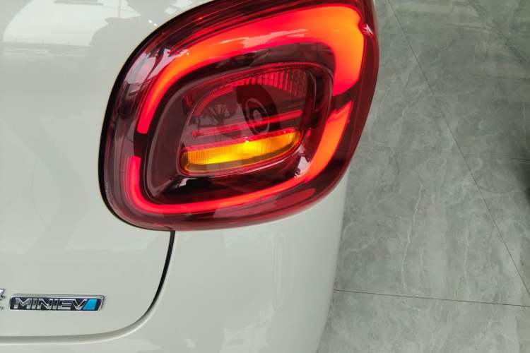 Used Wuling Hongguang MINIEV 2025 Four-Door Version Advanced Edition