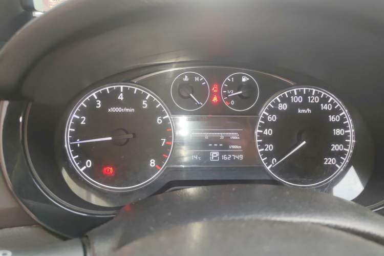 Used Nissan Tiida 2011 1.6L CVT Smart Version