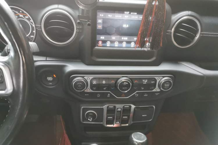 Used Jeep Wrangler 