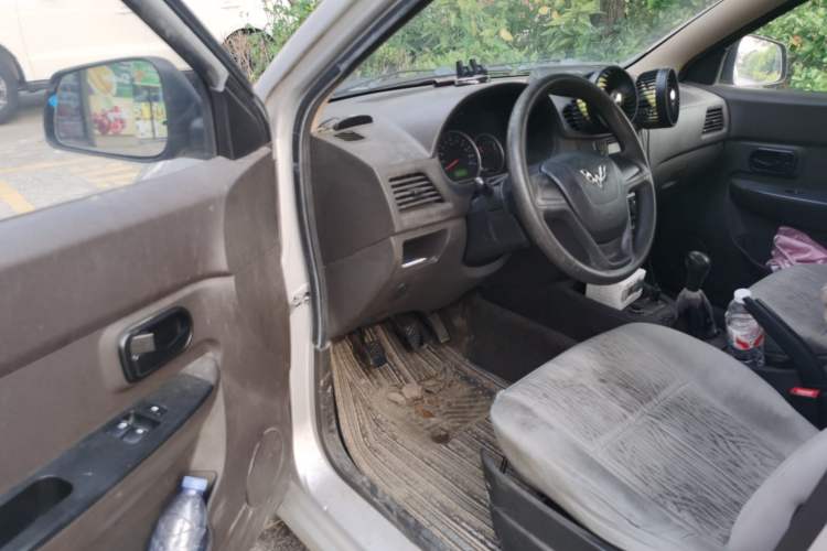 Used Wuling Hongguang 2015 1.2L S Base Model China V Standard
