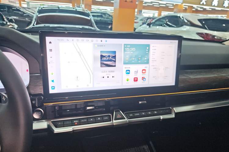 Used Tank 400 New Energy 2024 Hi4-T Off-Road Edition Audio And AC Panel