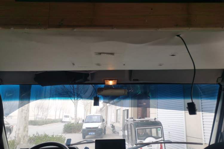 Used Iveco Daily 2023 2.5T A37M1 Long Wheelbase Mid-Roof Dual-Tire Side-Sliding Doors 5-9 Seats