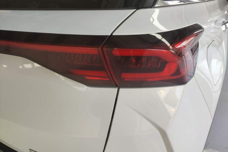 Used Bestune T77 2021 PRO 280 TID Automatic Luxury Model Exterior 6