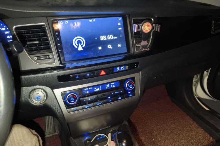 Used Hyundai Mistra 2014 1.8L Automatic Deluxe DLX Model Audio And AC Panel