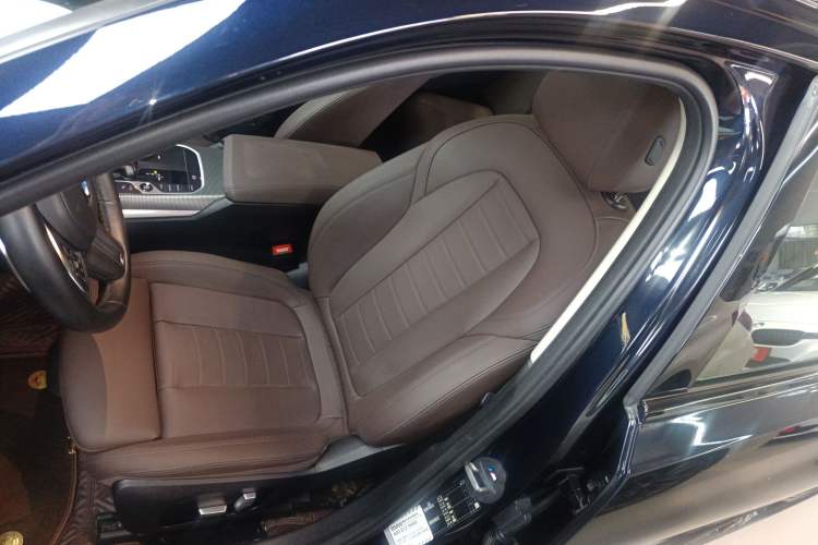 Used BMW 3 Series 2021 Second Facelift 325Li M Sport Night Edition Package
