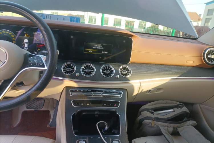 Used Mercedes-Benz E-Class 2022 E 260 L
