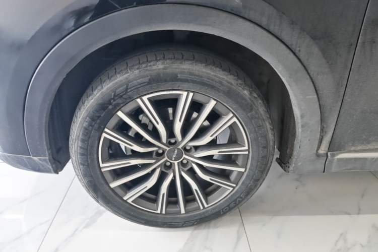 Used JETOUR X70 PLUS 2023 1.5T DCT Brave PLUS 5-Seater
