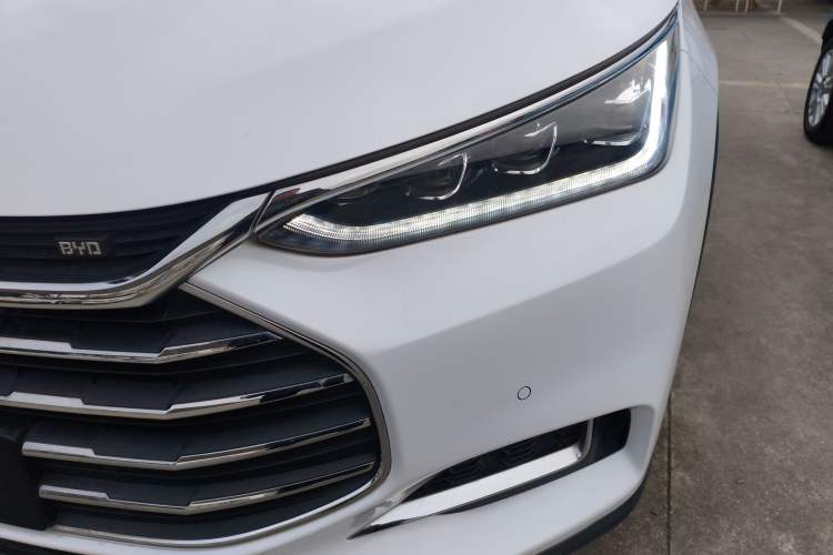 Used BYD Tang 2018 2.0T Automatic SmartConnect Prestige 5-Seater Emission Standard China V