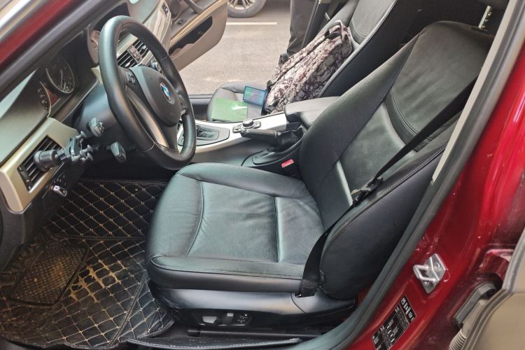 Used BMW 3 Series 2010 320i Luxury Model