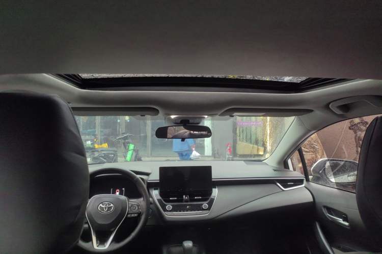 Used Toyota Levin 2024 Smart Electric Hybrid Dual-Engine 1.8L Luxury Edition Headliner