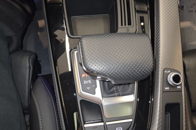 Used Audi A4L 2024 40 TFSI quattro RS Performance Package Gear Lever