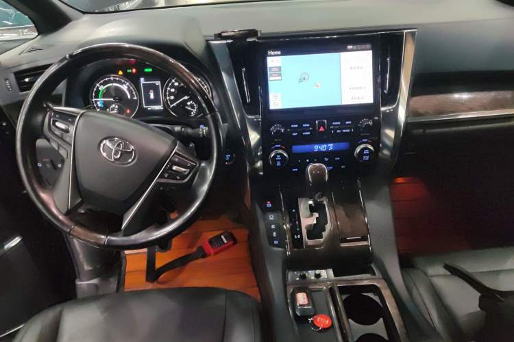 Used Toyota Vellfire 2021 Crown Dual-Engine 2.5L HV Prestige Edition
