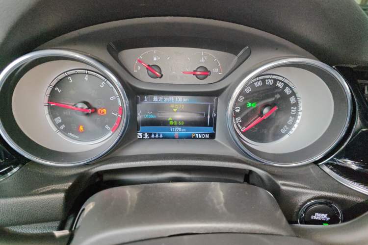 Used Buick Regal 2019 20T Elite Version China VI Standard Odometer Close Up