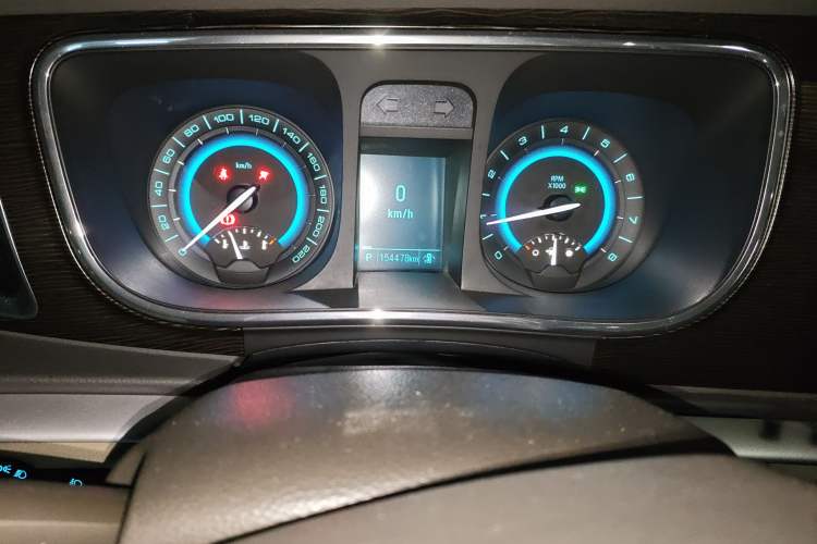 Used Buick GL8 2013 2.4L CT Luxury Business Comfort Edition
