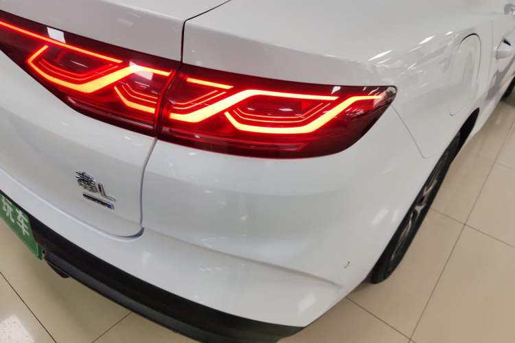 Used BYD Qin L 2025 DM-i Smart Drive 120KM Superior Model Exterior 3