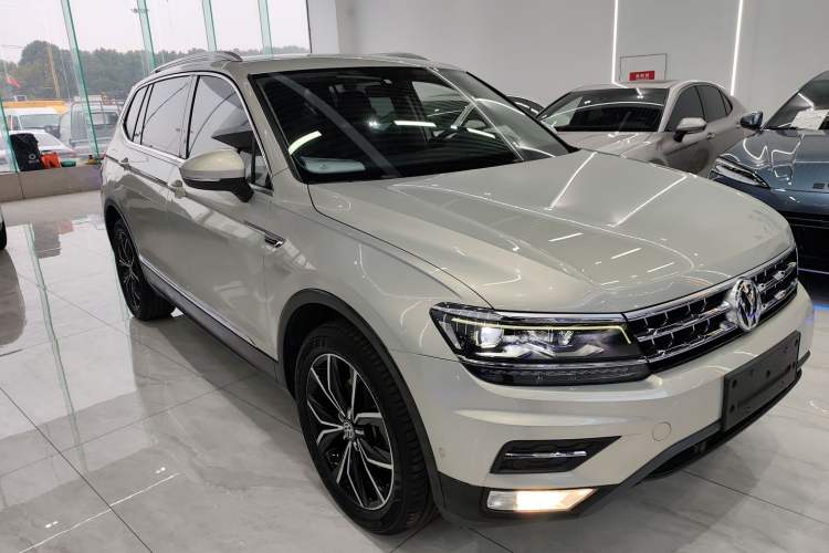 Used Volkswagen Tiguan L 2017 330TSI Automatic Two-Wheel Drive Flagship Edition