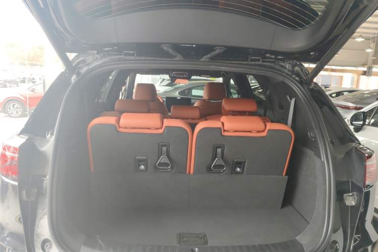 Used BYD Tang New Energy 2025 Model Smart Drive Version DM-i 175KM Prestige Version
