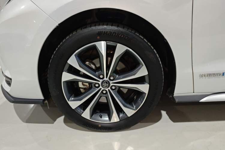 Used Toyota Granvia 2023 2.5L Hybrid Prestige PLUS Edition