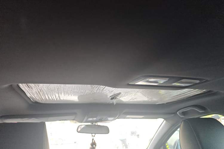 Used Mazda CX-4 2018 2.0L Automatic Two-Wheel Drive Blue Sky Dynamic Version China VI Standard Headliner