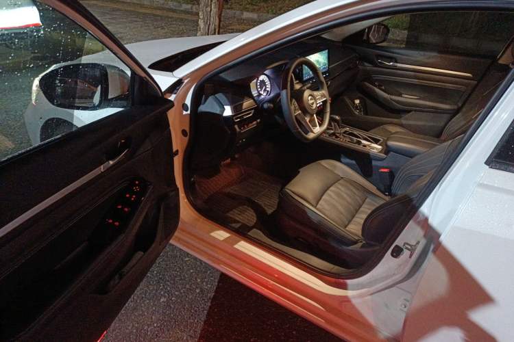 Used Nissan Teana 2022 2.0L XL-TLS Enjoyment Edition Driver Seat