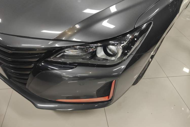 Used CHANGAN Ruicheng CC 2021 Blue Whale Edition 1.5T DCT Prestige Model Left Front Headlight