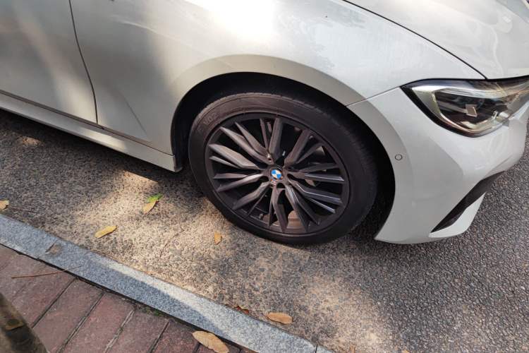 Used BMW 3 Series 2021 325Li M Sport Shadowline Package
