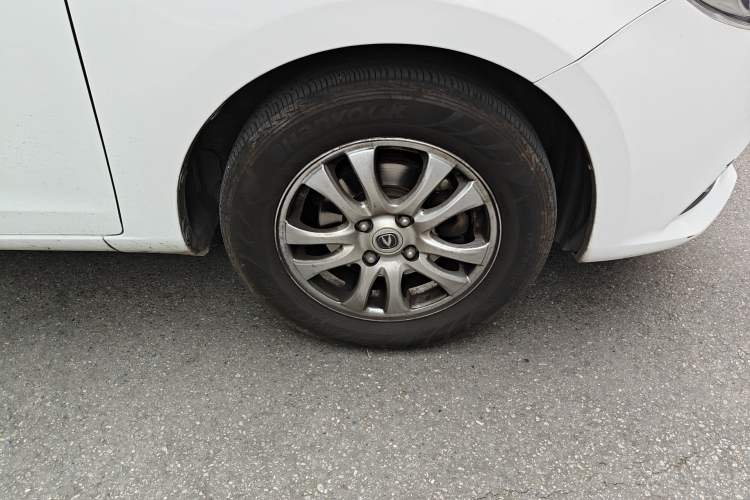 Used CHANGAN Alsvin V3 2015 1.4L Manual Warm-Hearted Model China V Standard