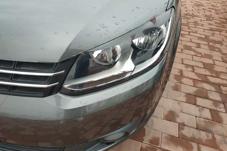 Used Volkswagen Touran 2015 1.4T Manual Fashion Edition 5-Seater
