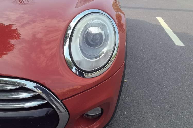 Used MINI 2016 1.5T COOPER Five-Door Edition Left Front Headlight