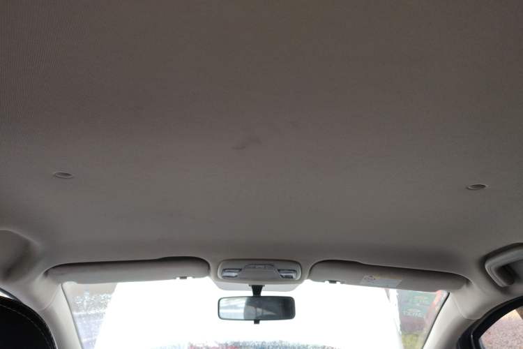 Used Geely Auto Vision X3 2019 Upgraded Model 1.5L Manual Elite Version