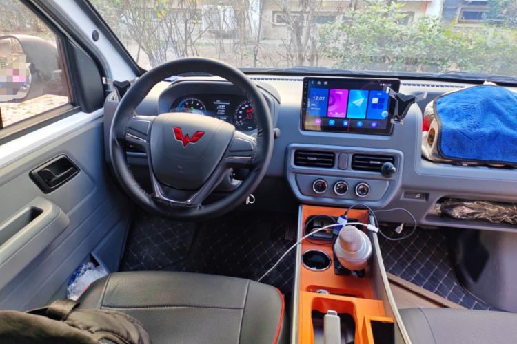 Used Wuling Yangguang 2025 Model 400km Bus Edition—Comfort Edition
