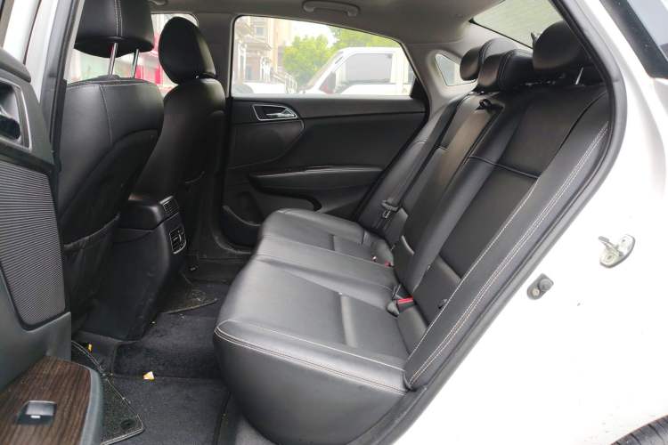 Used Hyundai Mistra 2016 1.6T Automatic Flagship TOP Model Left Rear Seat